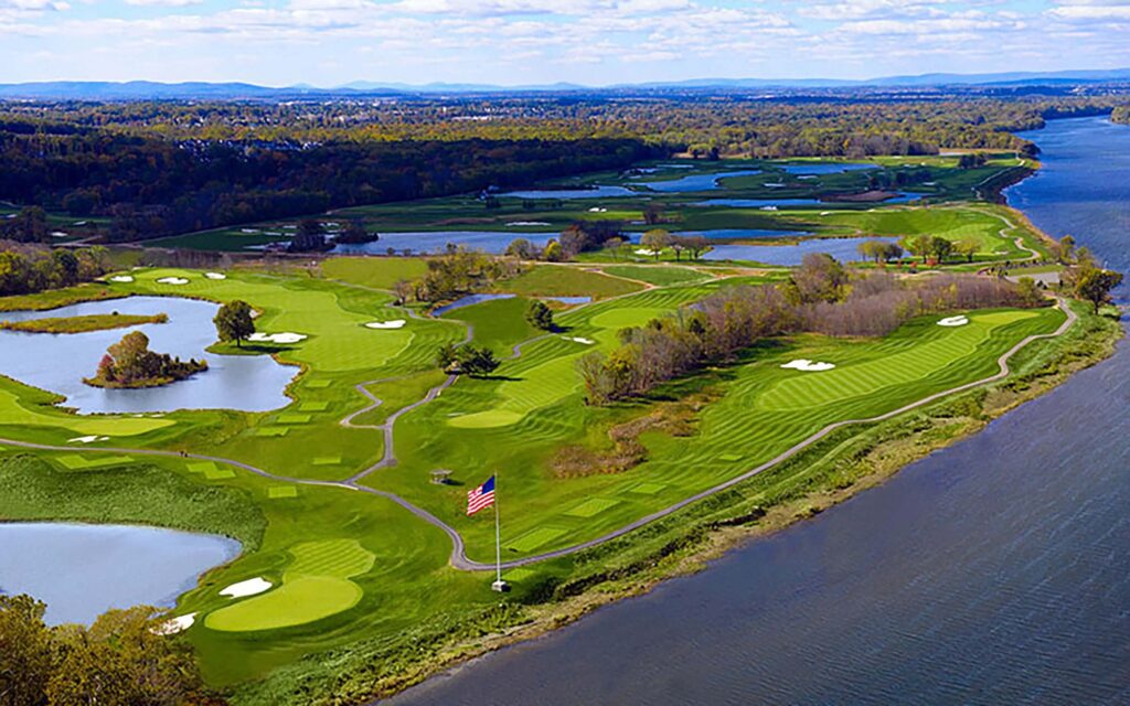 Donald Trump Own a Golf Course